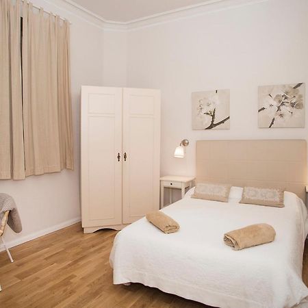 Mai & Maud Ronda Apartment برشلونة المظهر الخارجي الصورة