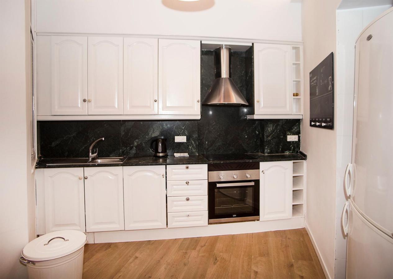 Mai & Maud Ronda Apartment برشلونة المظهر الخارجي الصورة