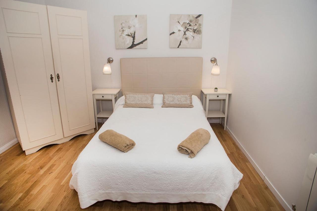 Mai & Maud Ronda Apartment برشلونة المظهر الخارجي الصورة