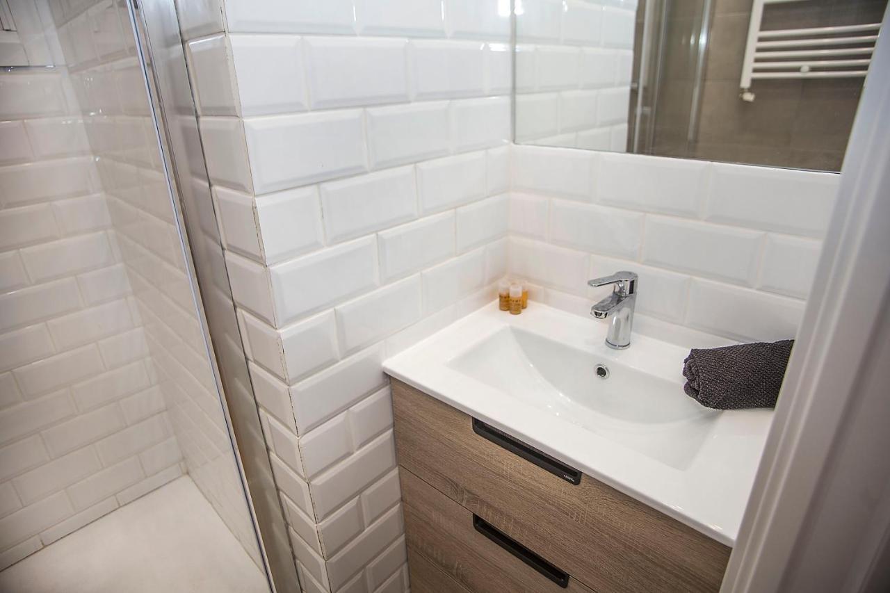 Mai & Maud Ronda Apartment برشلونة المظهر الخارجي الصورة